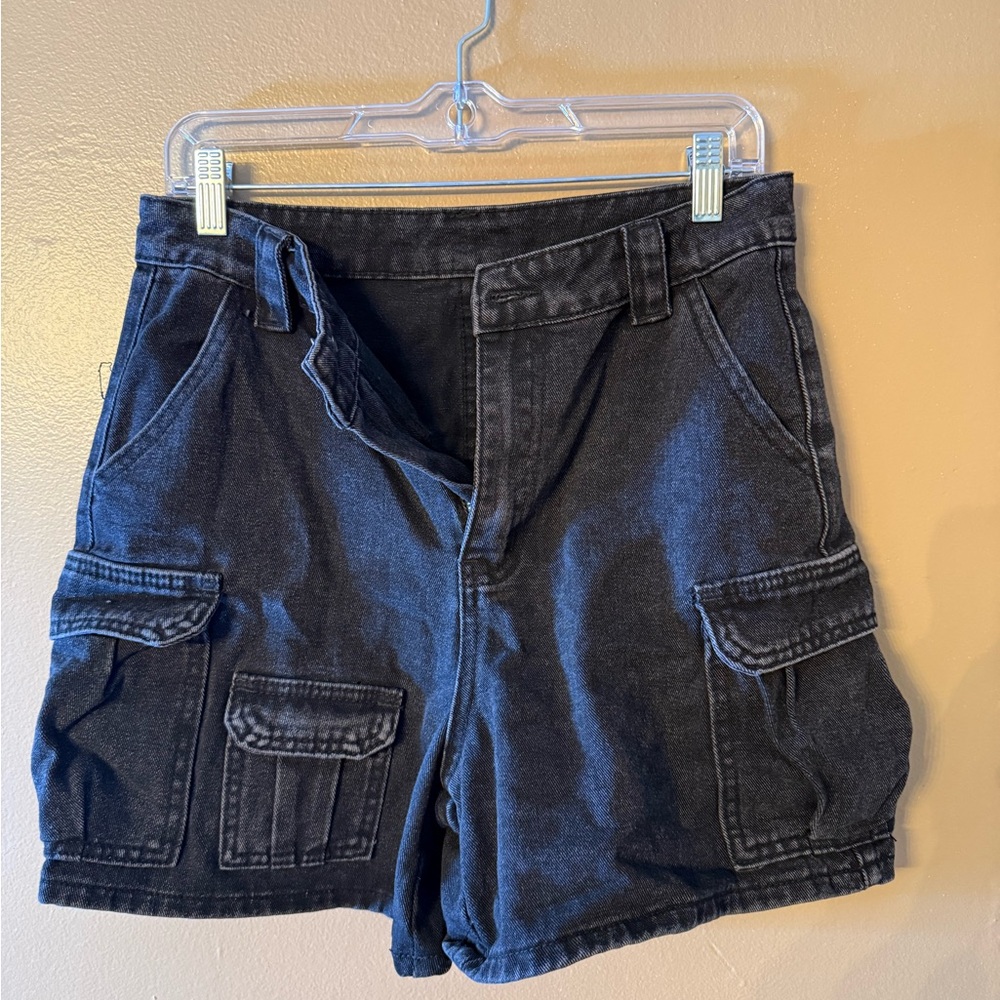 Women's Black Cargo Shorts